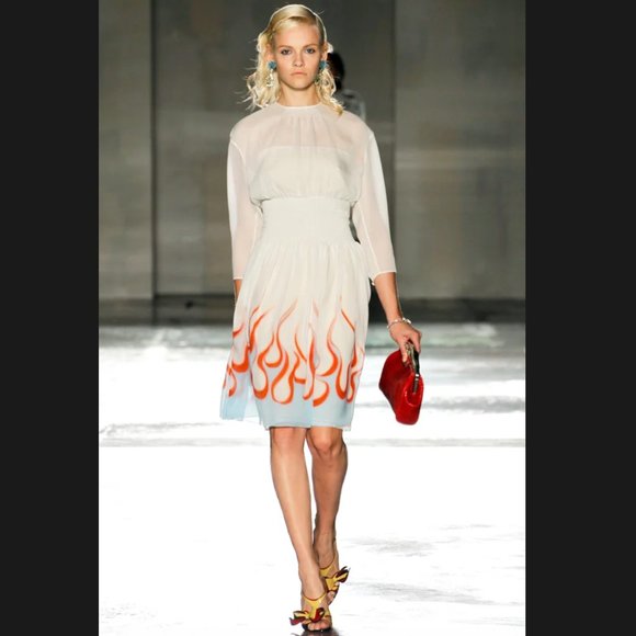 Welcome to My Closet! - Picture 6 of 16